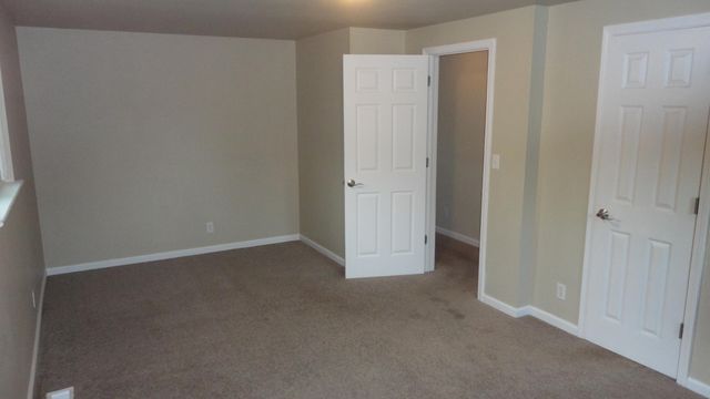 674 Canterbury Drive, Saline City, MI 48176