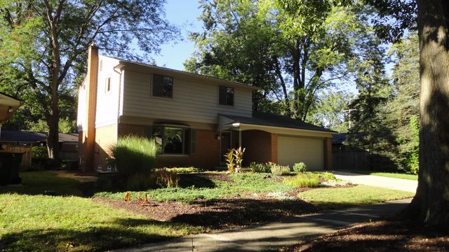 674 Canterbury Drive, Saline City, MI 48176