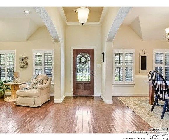 110 SURREY DR, Boerne, TX 78006
