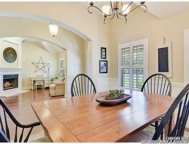110 SURREY DR, Boerne, TX 78006