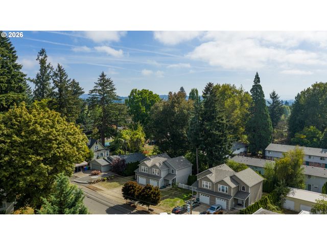 5228 Se HULL Ave, Milwaukie, OR 97267