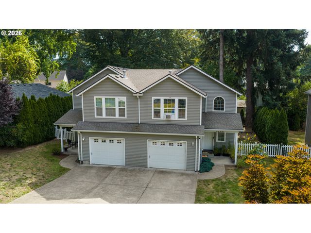 5228 Se HULL Ave, Milwaukie, OR 97267