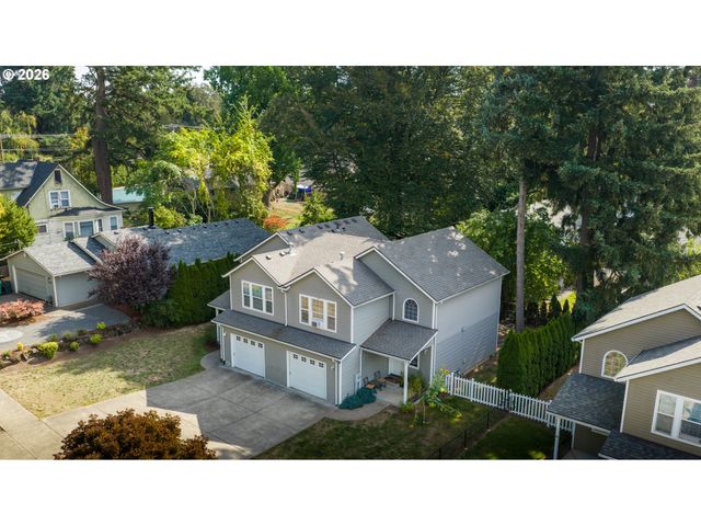 5228 Se HULL Ave, Milwaukie, OR 97267