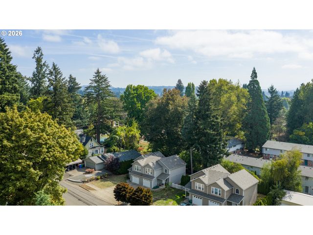 5228 Se HULL Ave, Milwaukie, OR 97267