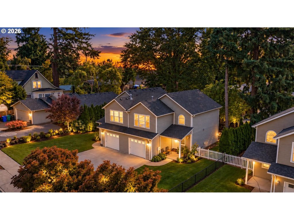 5228 Se HULL Ave, Milwaukie, OR 97267