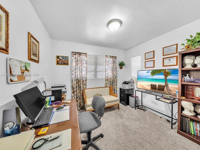 3281 NW 170th St, Miami Gardens, FL 33056