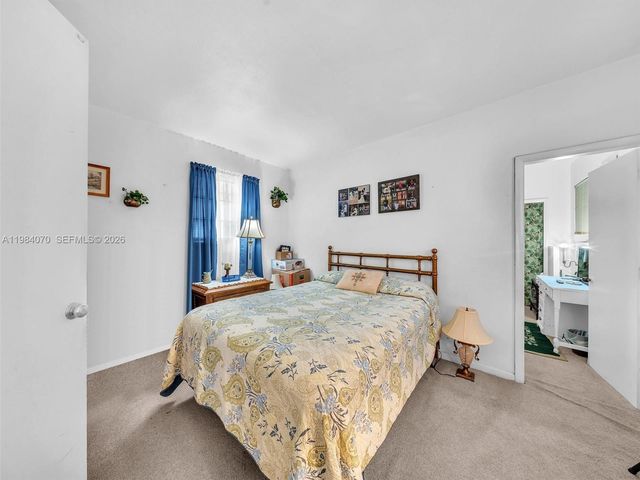 3281 NW 170th St, Miami Gardens, FL 33056