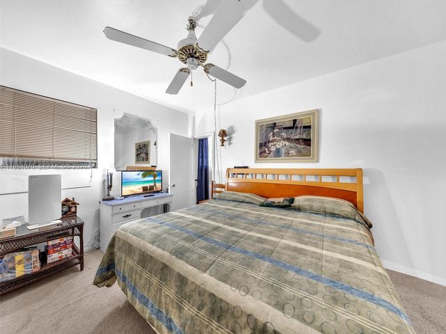 3281 NW 170th St, Miami Gardens, FL 33056