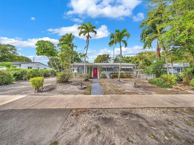 3281 NW 170th St, Miami Gardens, FL 33056