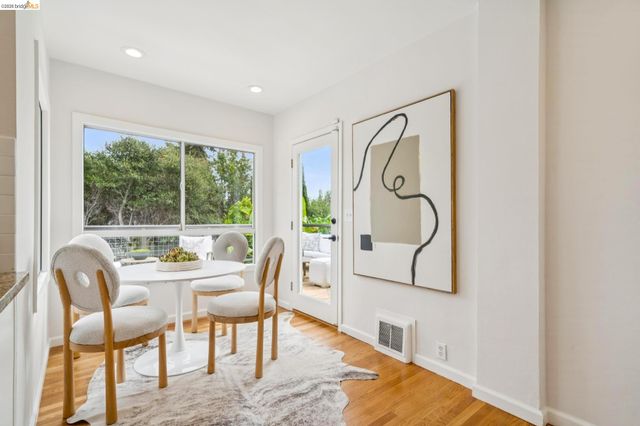 3720 Linwood Ave, Oakland, CA 94602