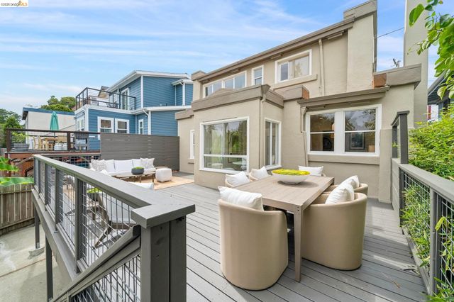 3720 Linwood Ave, Oakland, CA 94602
