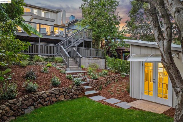 3720 Linwood Ave, Oakland, CA 94602