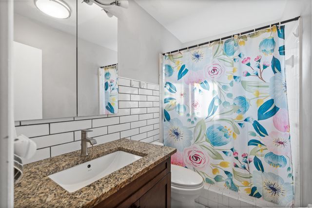 2223 PARK Lane 210, Hollywood, FL 33021