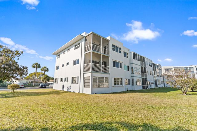 2223 PARK Lane 210, Hollywood, FL 33021