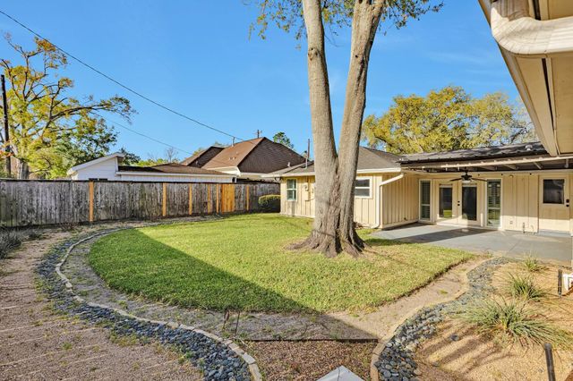 1328 Bingle Road, Houston, TX 77055