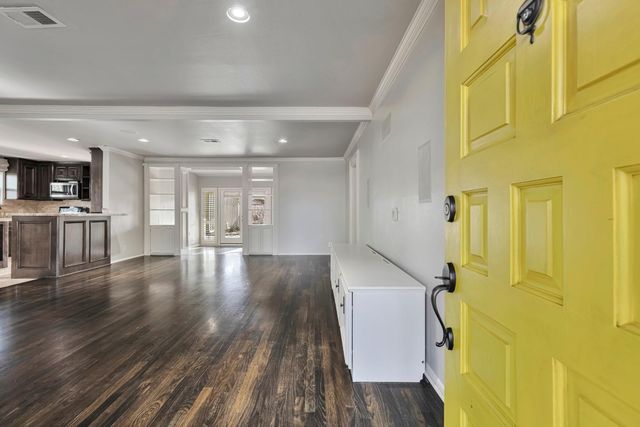 1328 Bingle Road, Houston, TX 77055