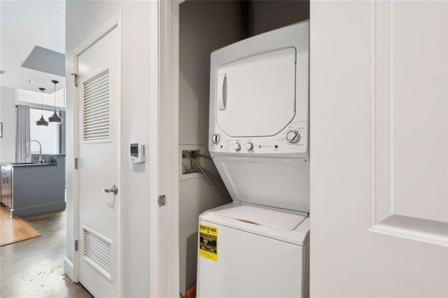 44 Peachtree Place NW 2027, Atlanta, GA 30309