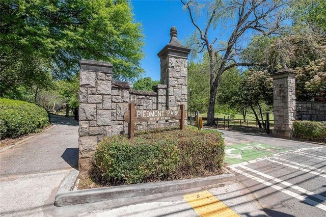 44 Peachtree Place NW 2027, Atlanta, GA 30309