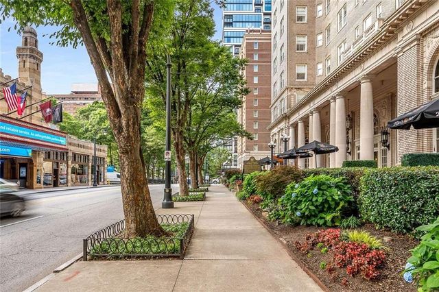 44 Peachtree Place NW 2027, Atlanta, GA 30309