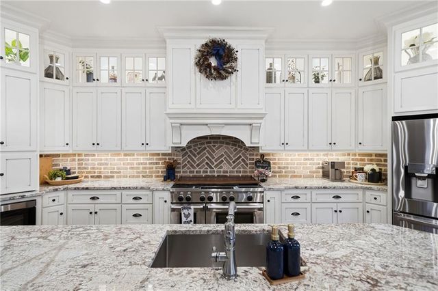 457 Arlington Way, Canton, GA 30114