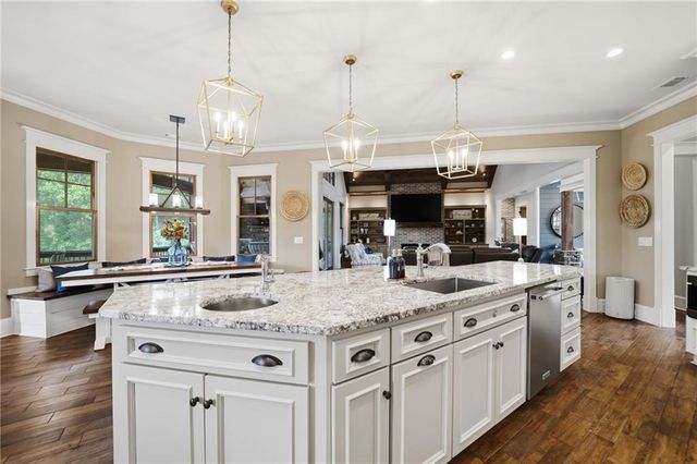 457 Arlington Way, Canton, GA 30114