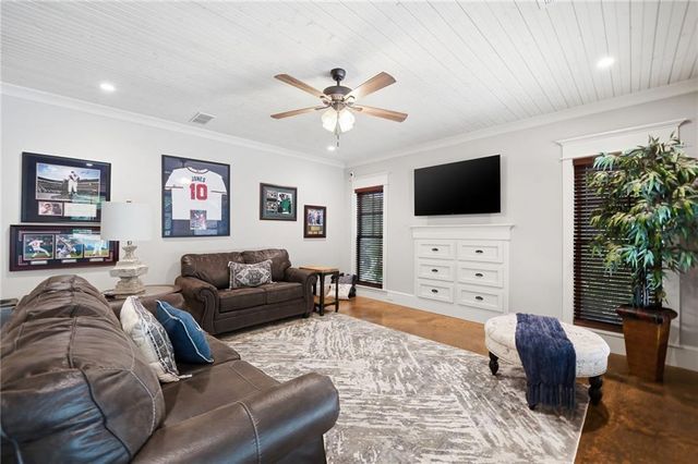 457 Arlington Way, Canton, GA 30114