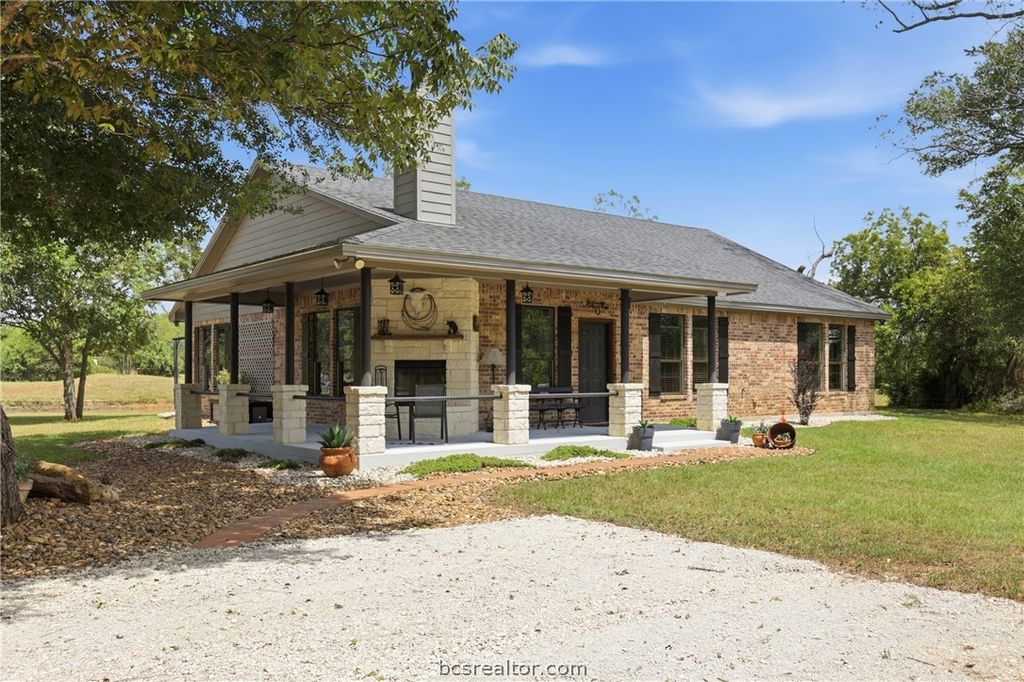 9753 River Ridge Drive, Hearne, TX 77859 — exterior