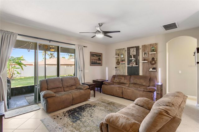 11412 LAKE LUCAYA DRIVE, Riverview, FL 33579