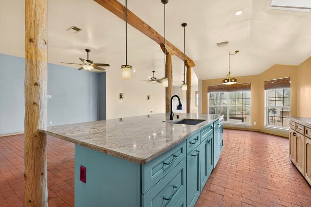 6755 Wolf Creek Court NE, Rio Rancho, NM 87144