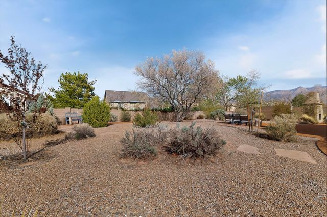 6755 Wolf Creek Court NE, Rio Rancho, NM 87144
