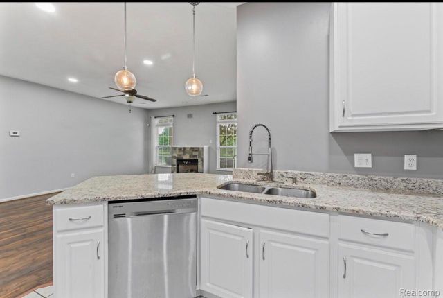 4109 Addington Drive, Commerce Twp, MI 48390