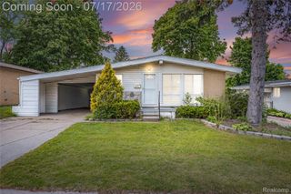 1271 Featherstone Road, Pontiac, MI 48342