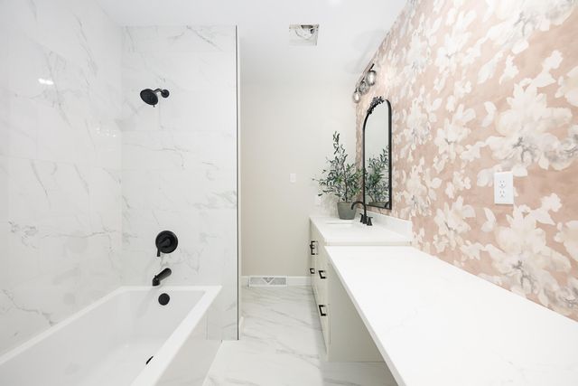 1152 E BLUEBIRD LN, Columbia, MO 65201