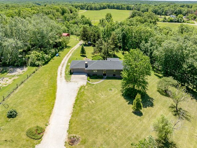 1152 E BLUEBIRD LN, Columbia, MO 65201