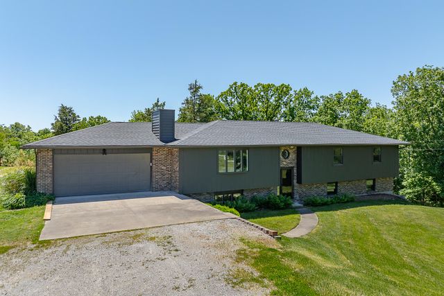 1152 E BLUEBIRD LN, Columbia, MO 65201