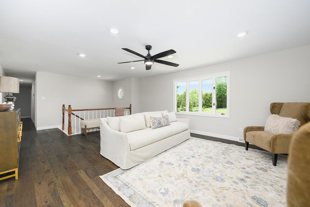 1152 E BLUEBIRD LN, Columbia, MO 65201