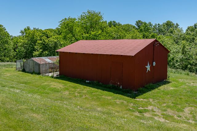 1152 E BLUEBIRD LN, Columbia, MO 65201