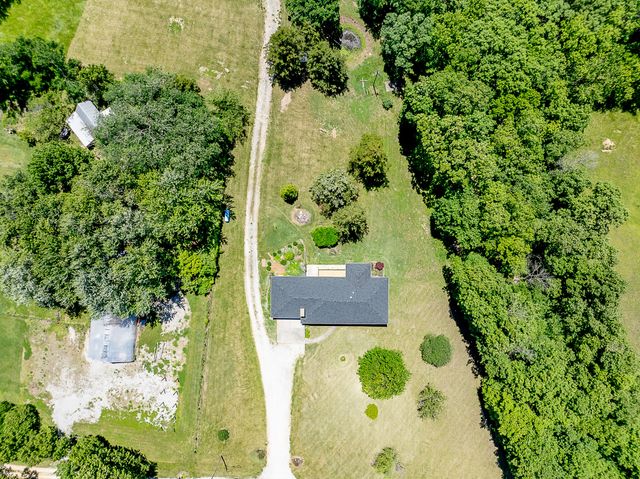 1152 E BLUEBIRD LN, Columbia, MO 65201