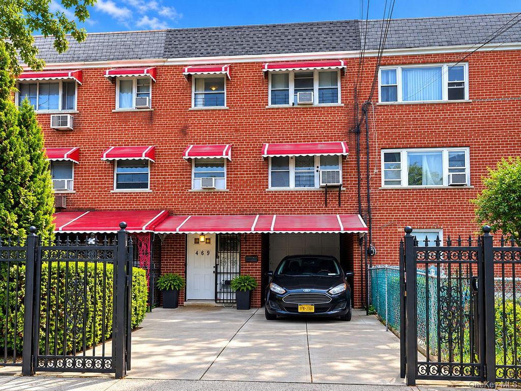 469 Commonwealth Avenue, Bronx, NY 10473 — photo 2
