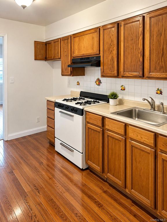 469 Commonwealth Avenue, Bronx, NY 10473 — photo 3