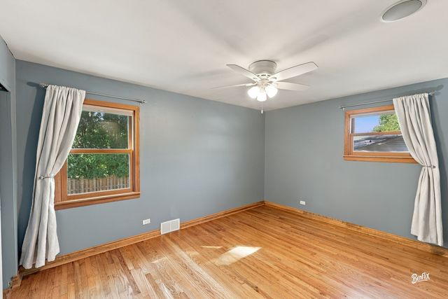 1341 E VIRGINIA Drive, Palatine, IL 60074