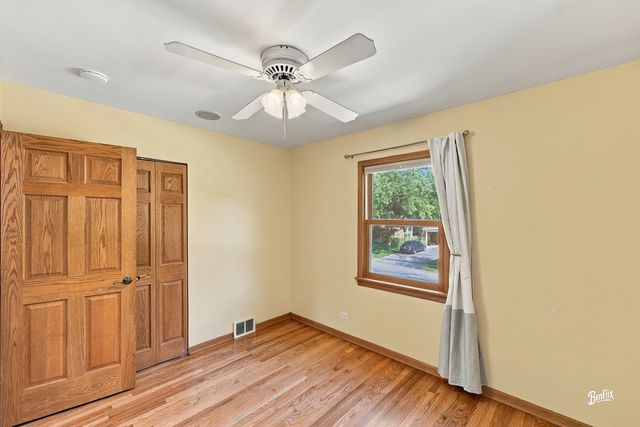 1341 E VIRGINIA Drive, Palatine, IL 60074