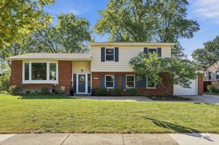1341 E VIRGINIA Drive, Palatine, IL 60074