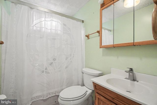13313 KURTZ RD, Woodbridge, VA 22193