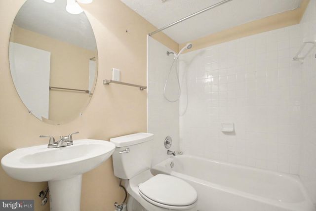 13313 KURTZ RD, Woodbridge, VA 22193