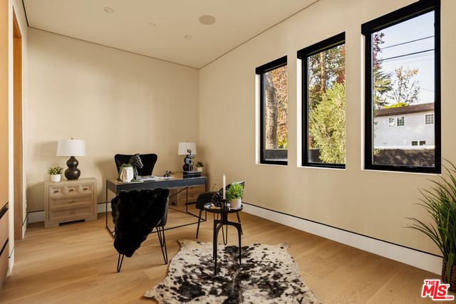 12952 Huston Street, Sherman Oaks, CA 91423