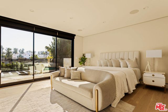 12952 Huston Street, Sherman Oaks, CA 91423