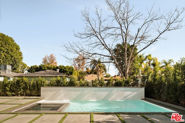 12952 Huston Street, Sherman Oaks, CA 91423