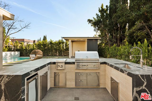 12952 Huston Street, Sherman Oaks, CA 91423