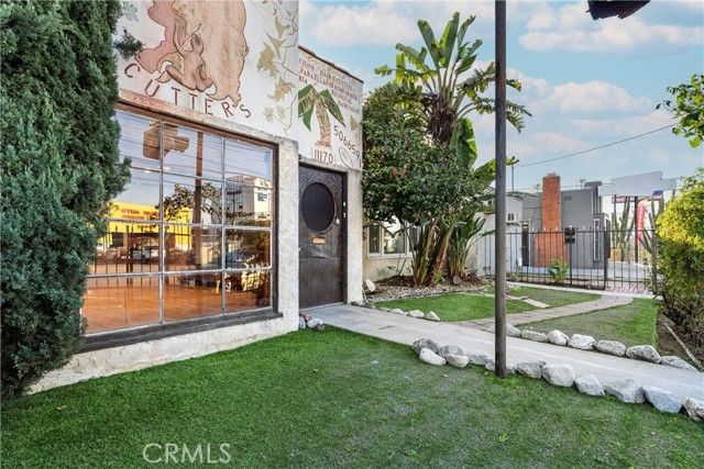 11170 Burbank, North Hollywood (los Angeles), CA 91601